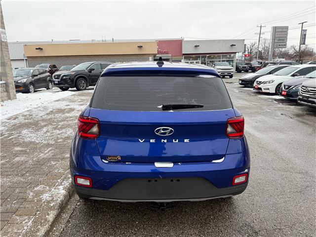 2021 Hyundai Venue Trend w/Urban PKG - Black Interior (IVT) in Sarnia - Image 4 of 22