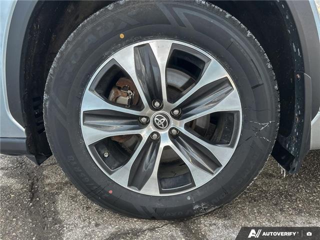 2020 Toyota Highlander XLE (Stk: 820) in Kitchener - Image 6 of 24