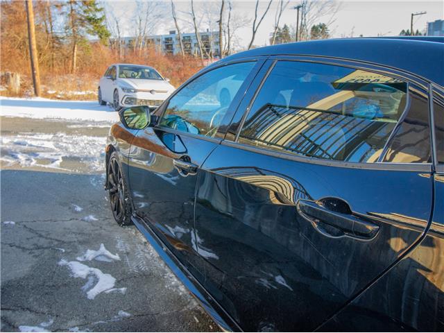 2018 Honda Civic Sport Touring (Stk: 305738) in Lower Sackville - Image 11 of 26