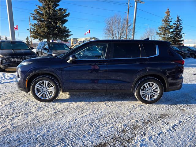 2024 Mitsubishi Outlander ES (Stk: 8921) in Calgary - Image 4 of 24