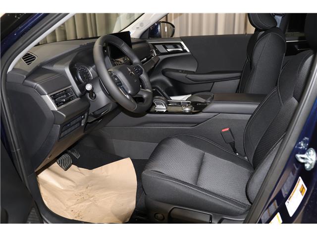 2026 Mitsubishi Outlander SE (Stk: T26116) in Edmonton - Image 12 of 32 2026 Mitsubishi Outlander SE (Stk: T26116) in Edmonton - Image 12 of 32