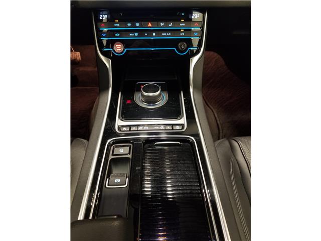 2017 Jaguar XF 20d Prestige (Stk: W4672A) in Mississauga - Image 14 of 27