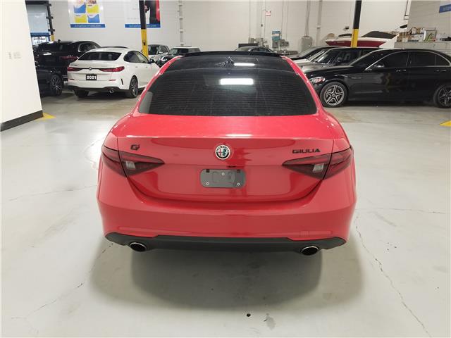2018 Alfa Romeo Giulia Base (Stk: W4951) in Mississauga - Image 8 of 26