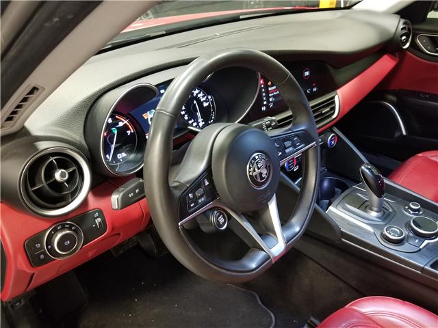 2018 Alfa Romeo Giulia Base (Stk: W4951) in Mississauga - Image 12 of 26