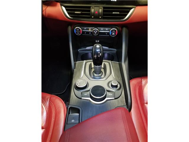2018 Alfa Romeo Giulia Base (Stk: W4951) in Mississauga - Image 14 of 26