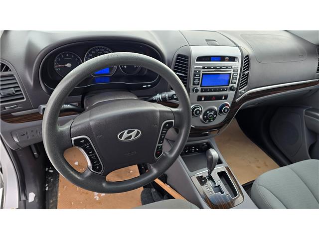 2012 Hyundai Santa Fe GL 3.5 (Stk: U31138) in Hague - Image 8 of 15