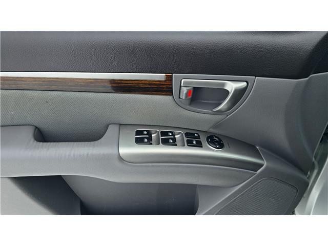 2012 Hyundai Santa Fe GL 3.5 (Stk: U31138) in Hague - Image 9 of 15