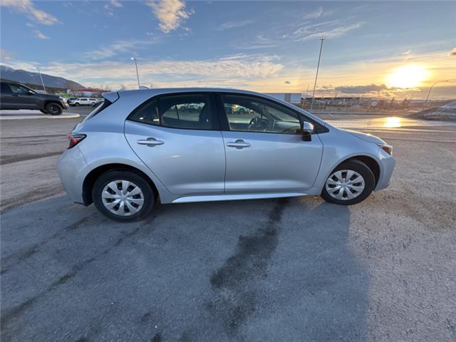 2022 Toyota Corolla Hatchback Base (Stk: 3157614K) in Cranbrook - Image 6 of 19
