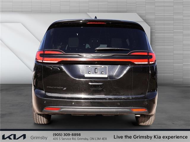 2024 Chrysler Pacifica Touring-L | PANO ROOF | LOW KM | LEATHER | CAR PLA (Stk: U3199) in Grimsby - Image 3 of 18