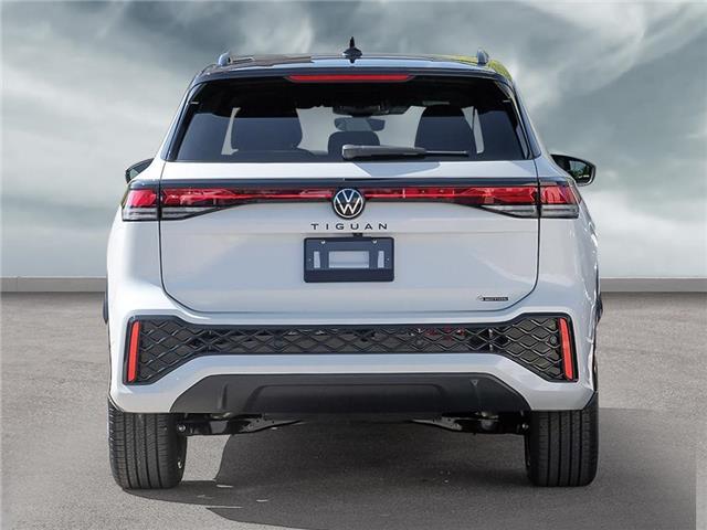 2026 Volkswagen Tiguan Comfortline R-Line Black Edition (Stk: CVW1167) in Cambridge - Image 5 of 10