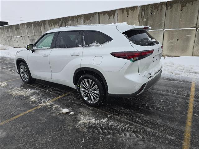 2026 Toyota Highlander Limited (Stk: 3411) in Sarnia - Image 2 of 11