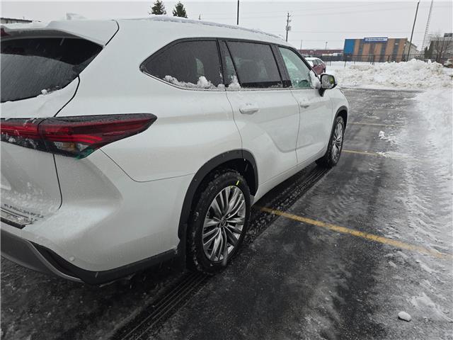 2026 Toyota Highlander Limited (Stk: 3411) in Sarnia - Image 4 of 11