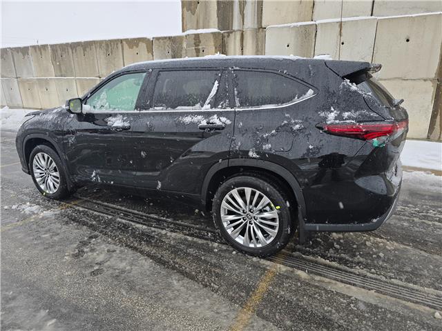 2026 Toyota Highlander Limited (Stk: 3412) in Sarnia - Image 2 of 10