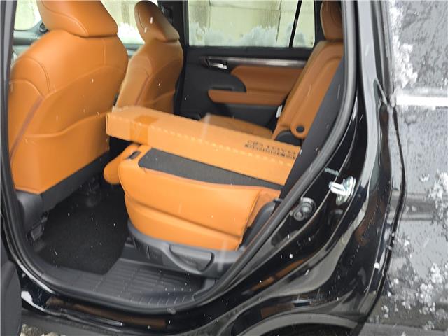 2026 Toyota Highlander Limited (Stk: 3412) in Sarnia - Image 9 of 10