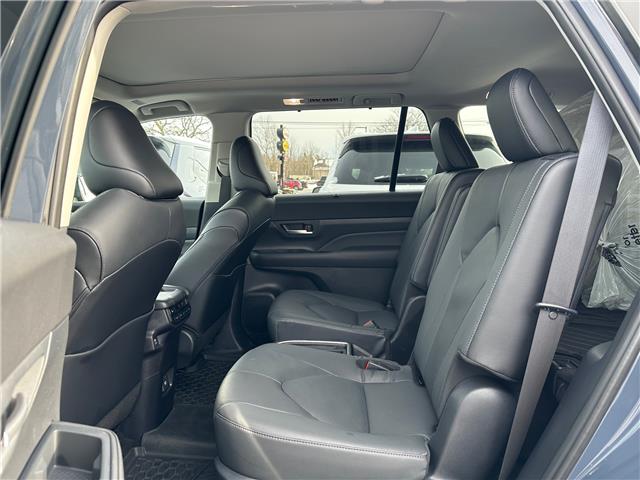 2024 Toyota Grand Highlander Limited (Stk: W6939A) in Cobourg - Image 27 of 30 2024 Toyota Grand Highlander Limited (Stk: W6939A) in Cobourg - Image 27 of 30