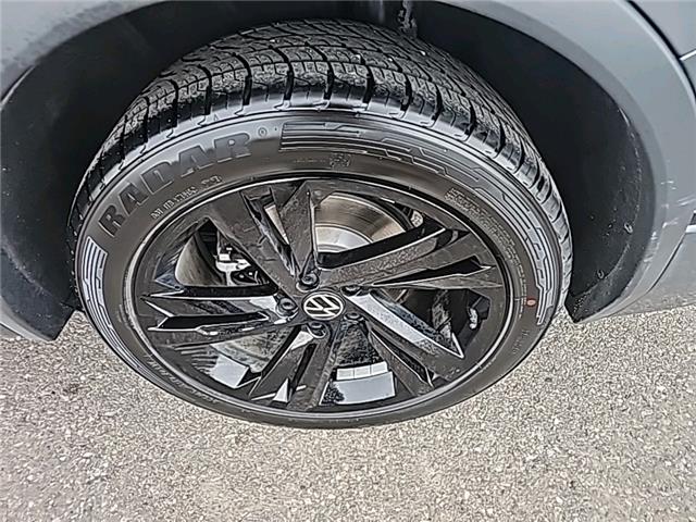 2023 Volkswagen Tiguan Comfortline R-Line Black (Stk: 26196B) in Lethbridge - Image 8 of 28