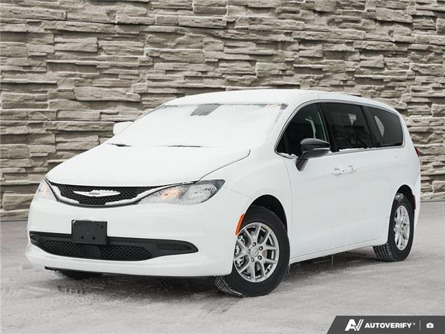 2026 Chrysler Grand Caravan SXT (Stk: C8015) in Brantford - Image 1 of 22