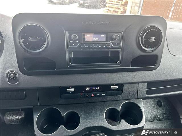 2021 Mercedes-Benz Sprinter 2500 Standard Roof I4 Diesel (Stk: S2502190A) in London - Image 16 of 18
