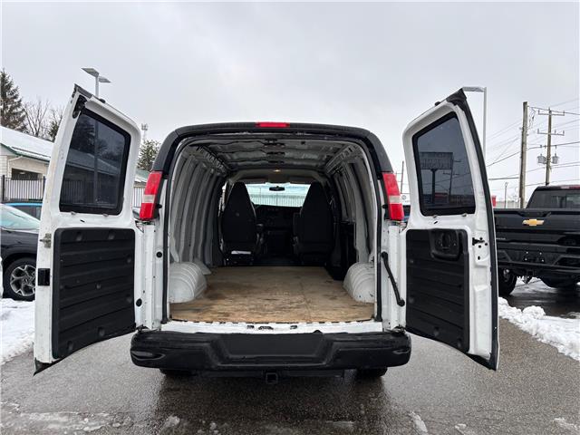 2016 GMC Savana 2500 1WT (Stk: TG190447) in Caledonia - Image 10 of 31