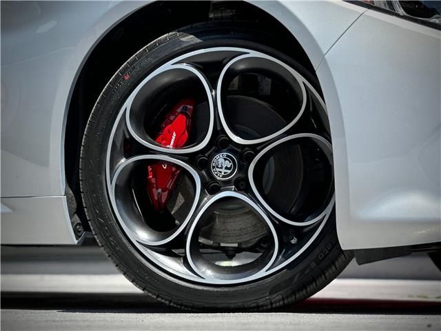 2025 Alfa Romeo Giulia Base (Stk: 668AR) in Toronto - Image 2 of 30