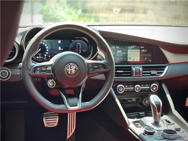 2025 Alfa Romeo Giulia Base (Stk: 668AR) in Toronto - Image 14 of 30