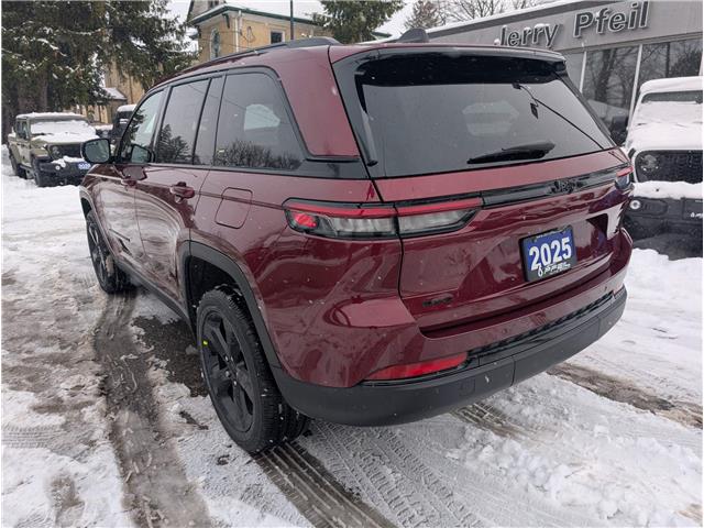 2025 Jeep Grand Cherokee Laredo (Stk: 25069) in New Hamburg - Image 6 of 16