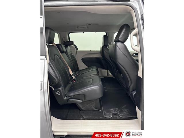2017 Chrysler Pacifica Touring-L (Stk: 15111) in Lethbridge - Image 12 of 23