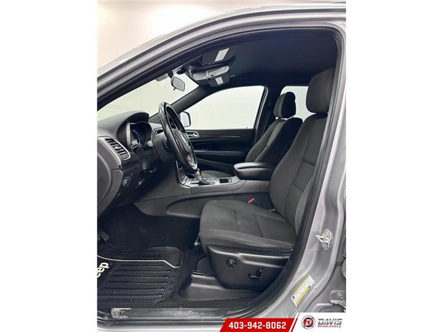 2020 Jeep Grand Cherokee Laredo (Stk: 14903) in Lethbridge - Image 7 of 20 2020 Jeep Grand Cherokee Laredo (Stk: 14903) in Lethbridge - Image 7 of 20