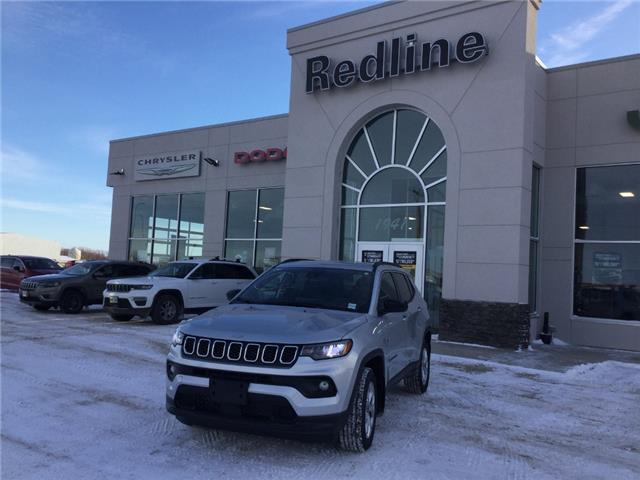 2026 Jeep Compass North (Stk: GG007) in Swan River - Image 1 of 19