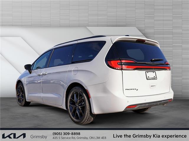 2024 Chrysler Pacifica Touring-L | LEATHER | PANO ROOF | LOW KM | CAR PLA (Stk: U3198) in Grimsby - Image 4 of 18