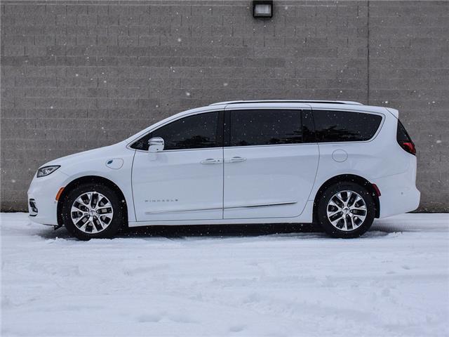2024 Chrysler Pacifica Hybrid Pinnacle (Stk: P9675) in Toronto - Image 4 of 28