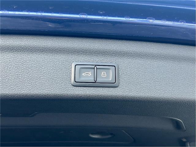 2025 Audi Q3 45 Technik (Stk: CVWP4887) in Cambridge - Image 7 of 22