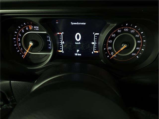 2026 Jeep Gladiator Mojave (Stk: 26J048) in Calgary - Image 16 of 18 2026 Jeep Gladiator Mojave (Stk: 26J048) in Calgary - Image 16 of 18