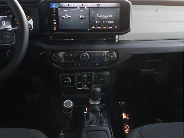 2026 Jeep Gladiator Sport S (Stk: 26J050) in Calgary - Image 11 of 17