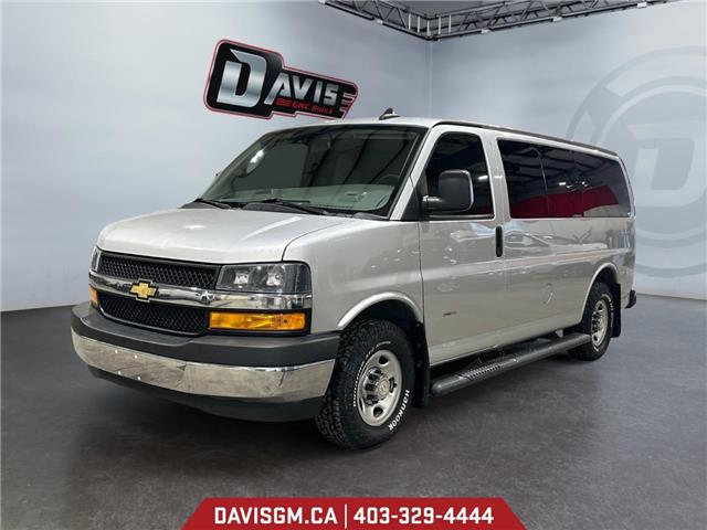 2021 Chevrolet Express 3500 LT 1GAZGMF1XM1173303 302231 in Lethbridge
