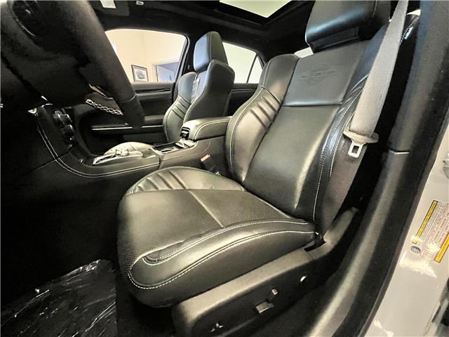 2023 Chrysler 300 C (Stk: 23-322) in Sarnia - Image 9 of 17