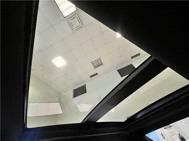 2023 Chrysler 300 C (Stk: 23-322) in Sarnia - Image 16 of 17