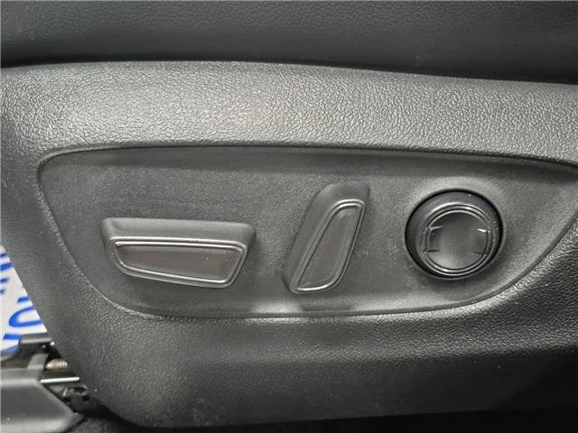 2022 Toyota Highlander Limited (Stk: 10119390A) in Markham - Image 12 of 36