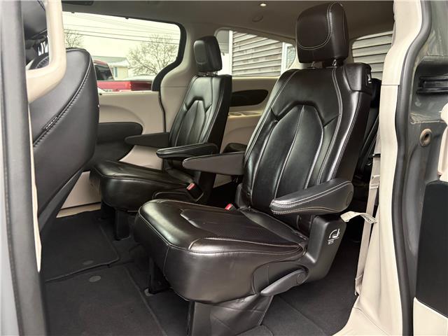 2023 Chrysler Pacifica Touring-L (Stk: -) in Sussex - Image 14 of 17