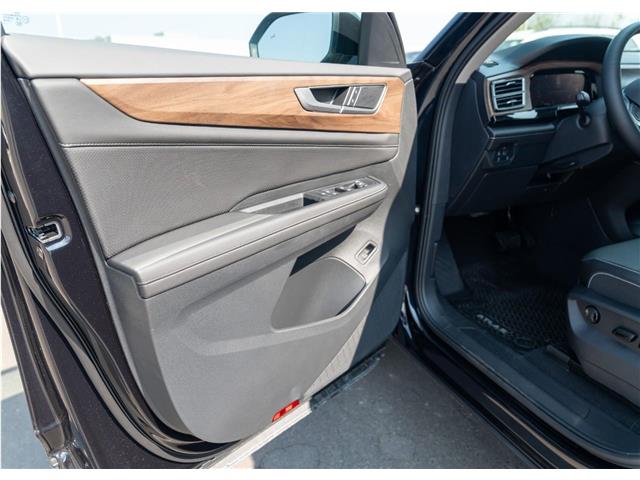 2025 Volkswagen Atlas 2.0 TSI Comfortline (Stk: TS-0310) in Calgary - Image 11 of 21