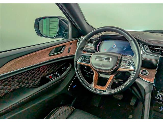 2021 Jeep Grand Cherokee L Summit (Stk: TU0214) in Calgary - Image 18 of 25