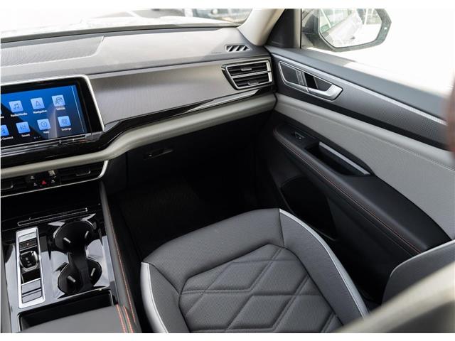 2025 Volkswagen Atlas 2.0 TSI Peak Edition (Stk: TS-0414) in Calgary - Image 22 of 25