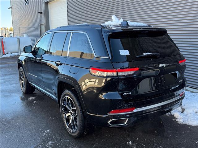 2025 Jeep Grand Cherokee Summit (Stk: 25567D) in London - Image 4 of 34