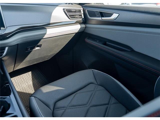 2025 Volkswagen Atlas 2.0 TSI Peak Edition (Stk: TS-0329) in Calgary - Image 24 of 29