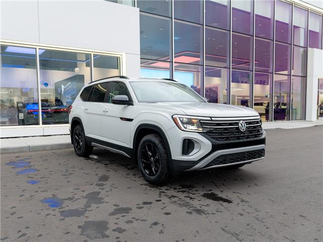 2025 Volkswagen Atlas 2.0 TSI Peak Edition (Stk: TS-0415) in Calgary - Image 3 of 24