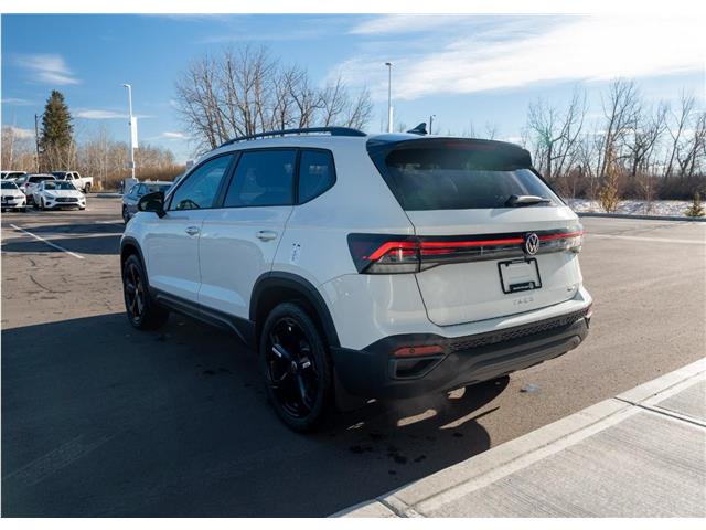 2026 Volkswagen Taos Comfortline Black Edition (Stk: TT-008) in Calgary - Image 7 of 24