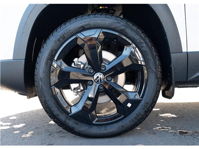 2026 Volkswagen Taos Comfortline Black Edition (Stk: TT-008) in Calgary - Image 12 of 24