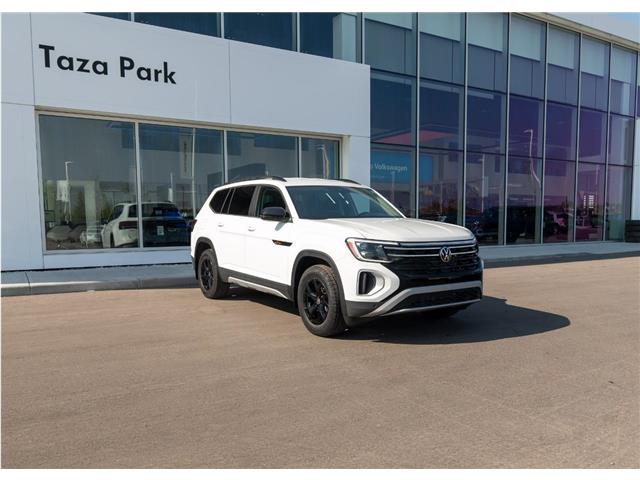 2025 Volkswagen Atlas 2.0 TSI Peak Edition (Stk: TS-0392) in Calgary - Image 3 of 27