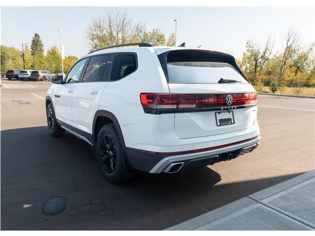 2025 Volkswagen Atlas 2.0 TSI Peak Edition (Stk: TS-0392) in Calgary - Image 7 of 27