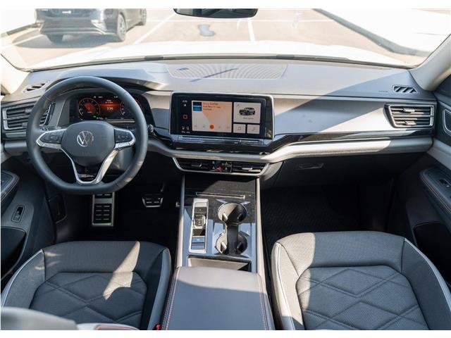 2025 Volkswagen Atlas 2.0 TSI Peak Edition (Stk: TS-0392) in Calgary - Image 16 of 27